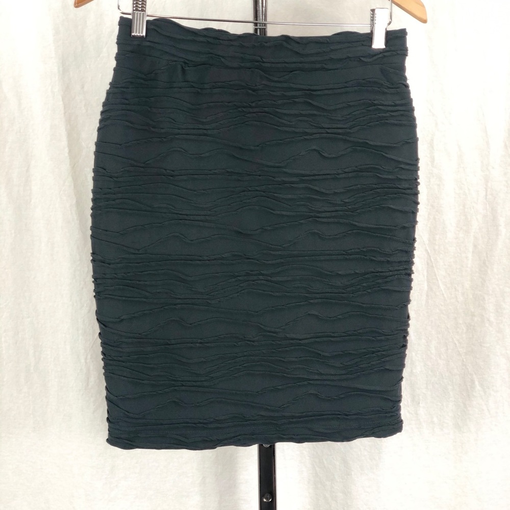 ❤️ 3/$30 Midi skirt